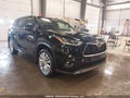 Photo 1 of 18 — 2022 Toyota Highlander