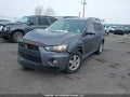 Photo 2 of 16 — 2010 Mitsubishi Outlander