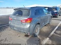 Photo 4 of 17 — 2014 Mitsubishi RVR