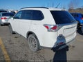 Photo 3 of 19 — 2015 Mitsubishi Outlander