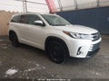 Photo 1 of 18 — 2018 Toyota Highlander
