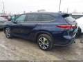 Photo 14 of 17 — 2021 Toyota Highlander