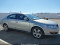 Photo 13 of 21 — 2010 Volkswagen Passat