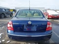 Photo 17 of 22 — 2004 Volkswagen Passat