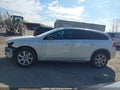 Photo 15 of 20 — 2015 Volvo V60 Cross Country