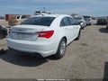 Photo 4 of 21 — 2014 Chrysler 200
