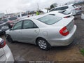 Photo 14 of 16 — 2002 Toyota Camry