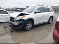 Photo 2 of 19 — 2014 Toyota Highlander