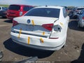 Photo 4 of 19 — 2016 Volkswagen Passat