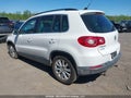 Photo 3 of 19 — 2010 Volkswagen Tiguan