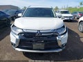 Photo 11 of 20 — 2017 Mitsubishi Outlander