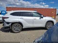 Photo 14 of 21 — 2024 Toyota Highlander