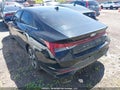 Photo 3 of 16 — 2022 Hyundai Elantra