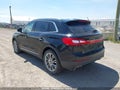 Photo 3 of 17 — 2017 Lincoln MKX