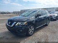 Photo 2 of 19 — 2018 Nissan Pathfinder