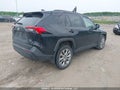 Photo 4 of 19 — 2022 Toyota RAV4