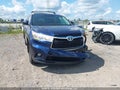 Photo 1 of 16 — 2015 Toyota Highlander