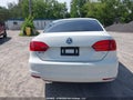 Photo 15 of 21 — 2011 Volkswagen Jetta