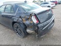 Photo 6 of 19 — 2018 Chrysler 300