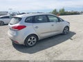 Photo 4 of 18 — 2014 Kia Rondo