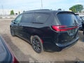 Photo 14 of 16 — 2025 Chrysler Pacifica