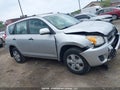 Photo 13 of 19 — 2011 Toyota RAV4