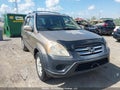 Photo 1 of 17 — 2005 Honda CR-V