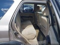 Photo 8 of 17 — 2005 Honda CR-V