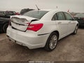 Photo 4 of 17 — 2013 Chrysler 200