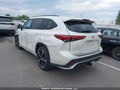 Photo 3 of 19 — 2021 Toyota Highlander