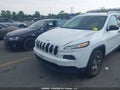 Photo 6 of 19 — 2015 Jeep Cherokee