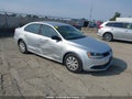 Photo 1 of 18 — 2013 Volkswagen Jetta