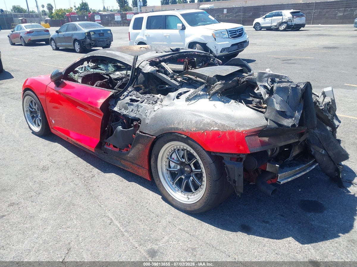 2017 AUDI R8 5.2 V10 PLUS — photo 3