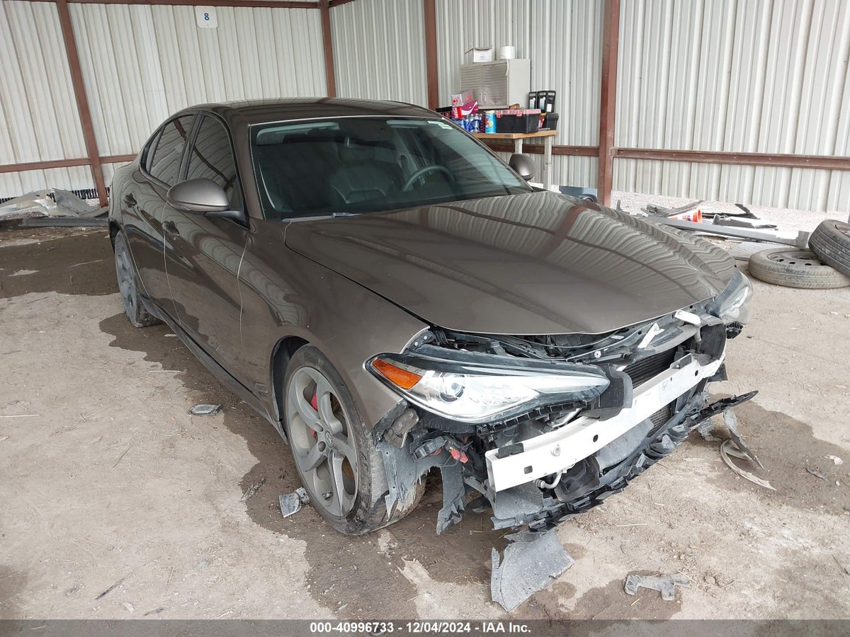 2019 Alfa Romeo Giulia ZARFAMAN8K7599187 Lot 40996733