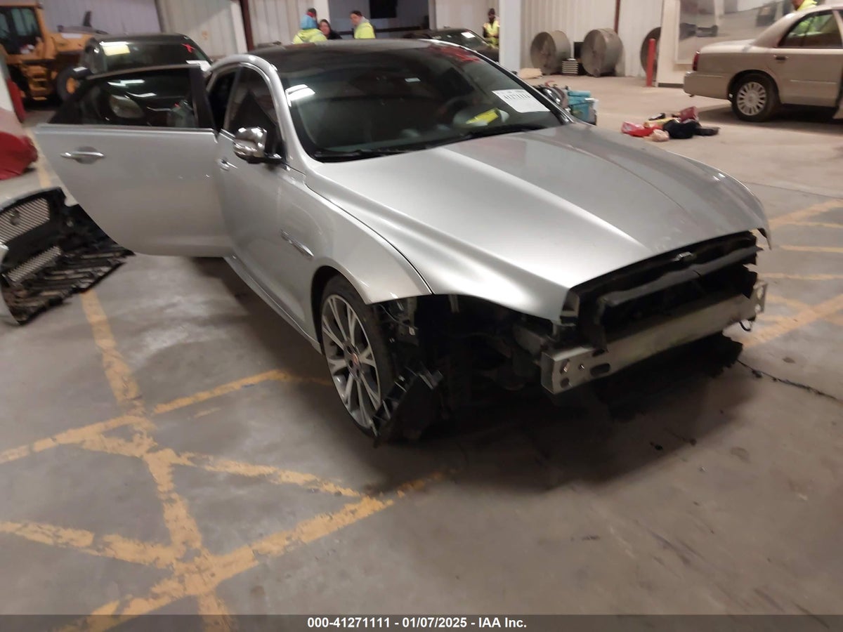 2015 Jaguar XJ SAJWA1CZ8F8V83873 Lot 41271111