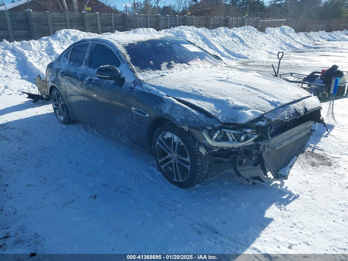 2017 Jaguar XE SAJAJ4BV4HA976341 Lot 41368695