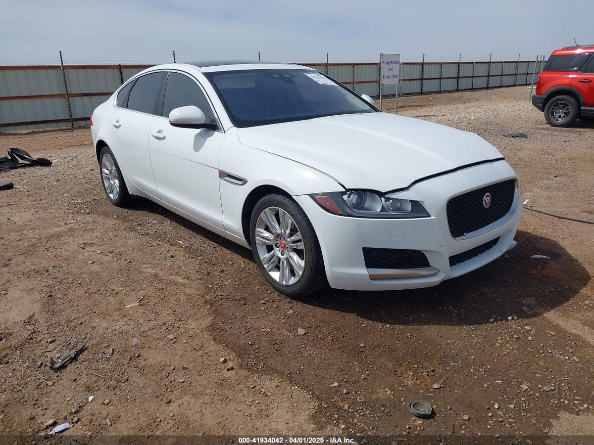 2017 Jaguar XF SAJBD4BV2HCY44923 Lot 41934042