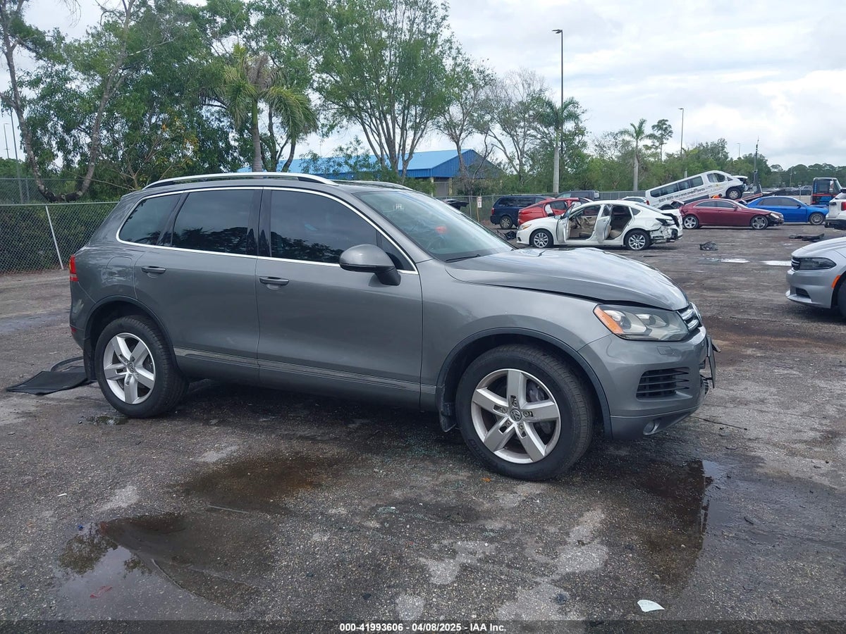 2014 Volkswagen Touareg WVGEP9BP9ED014829 Lot 41993606