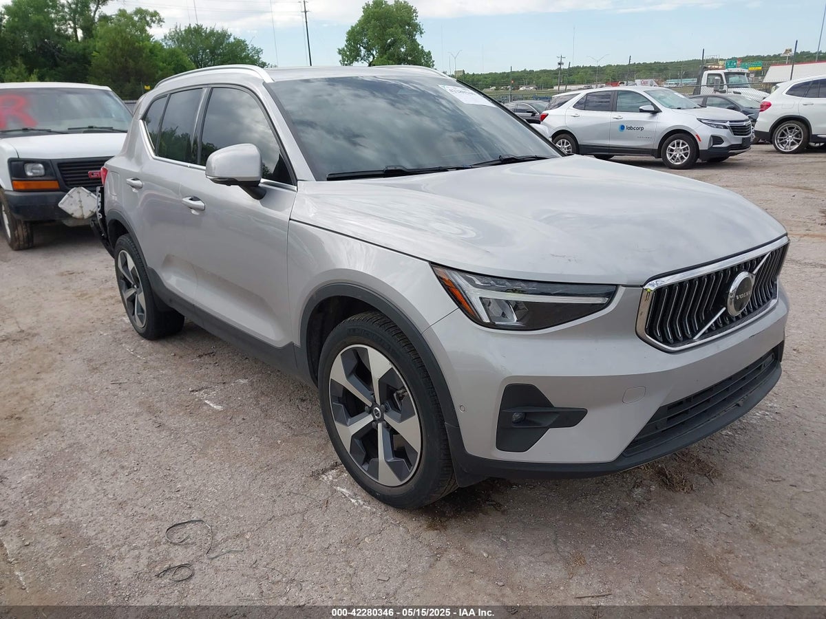 2023 Volvo XC40 YV4L12UN9P2927523 Lot 42280346