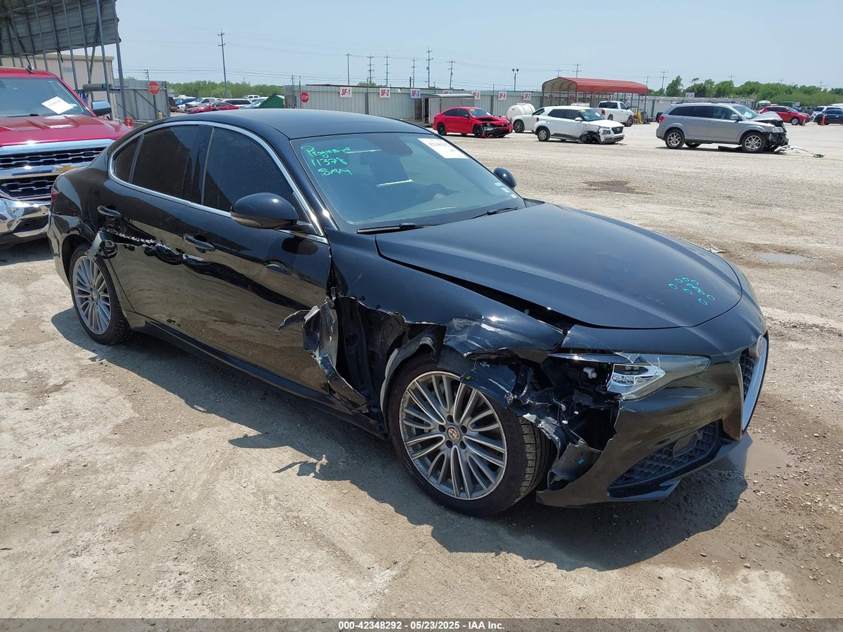 2018 Alfa Romeo Giulia ZARFAEEN9J7576371 Lot 42348292