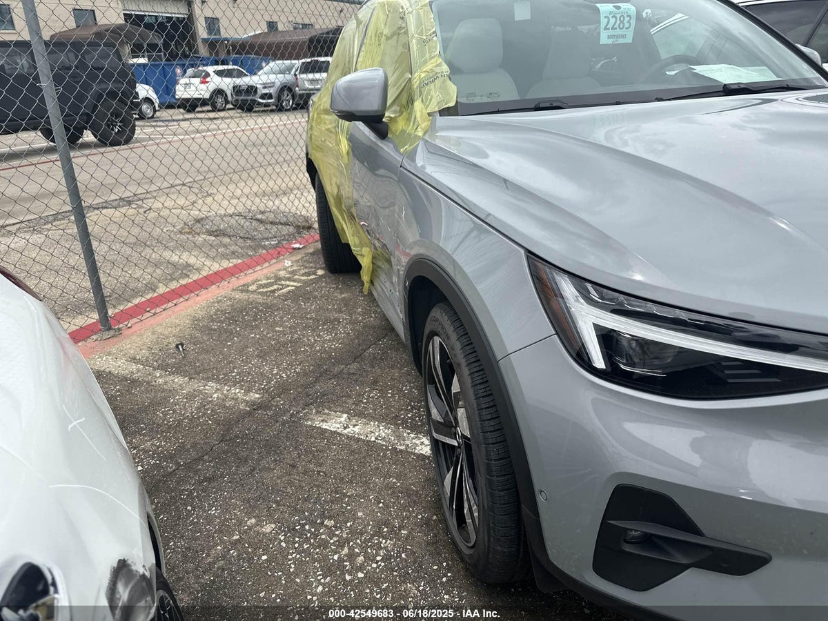 2024 Volvo XC40 YV4L12UE6R2238137 Lot 42549683