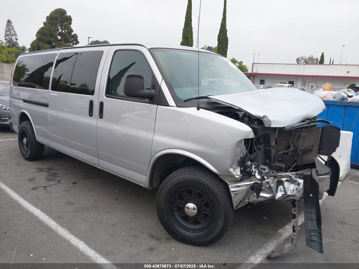 2017 GMC Savana 1GJZ7PFG4H1261307 Lot 42670673