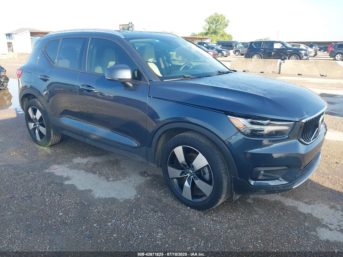 2021 Volvo XC40 YV4162UK9M2414766 Lot 42671825