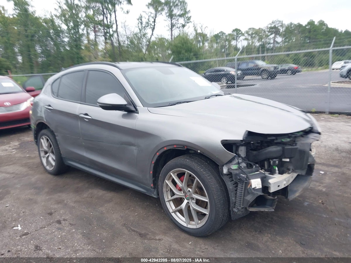 2018 Alfa Romeo Stelvio ZASFAKPN6J7B76300 Lot 42942205