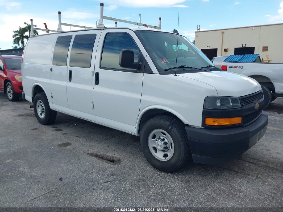 2018 Chevrolet Express 1GCWGAFPXJ1319661 Lot 43060332