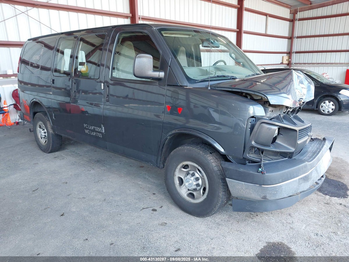 2017 Chevrolet Express 1GCWGAFF8H1110274 Lot 43130287