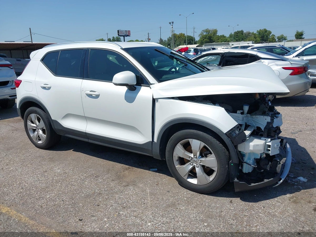 2021 Volvo XC40 YV4162UK7M2464551 Lot 43155143