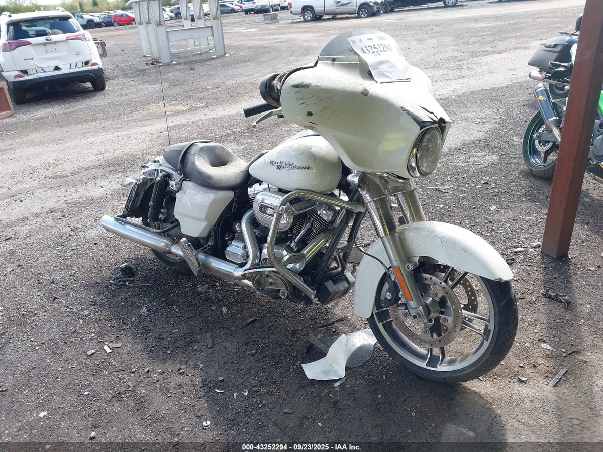 2016 HARLEY-DAVIDSON FLHX STREET GLIDE
