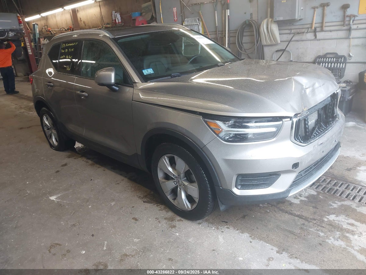 2022 Volvo XC40 YV4162UK4N2654101 Lot 43286822