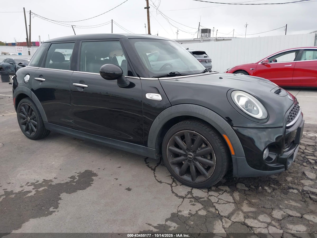2019 Mini 5-Door WMWXU3C53K2F51901 Lot 43455177